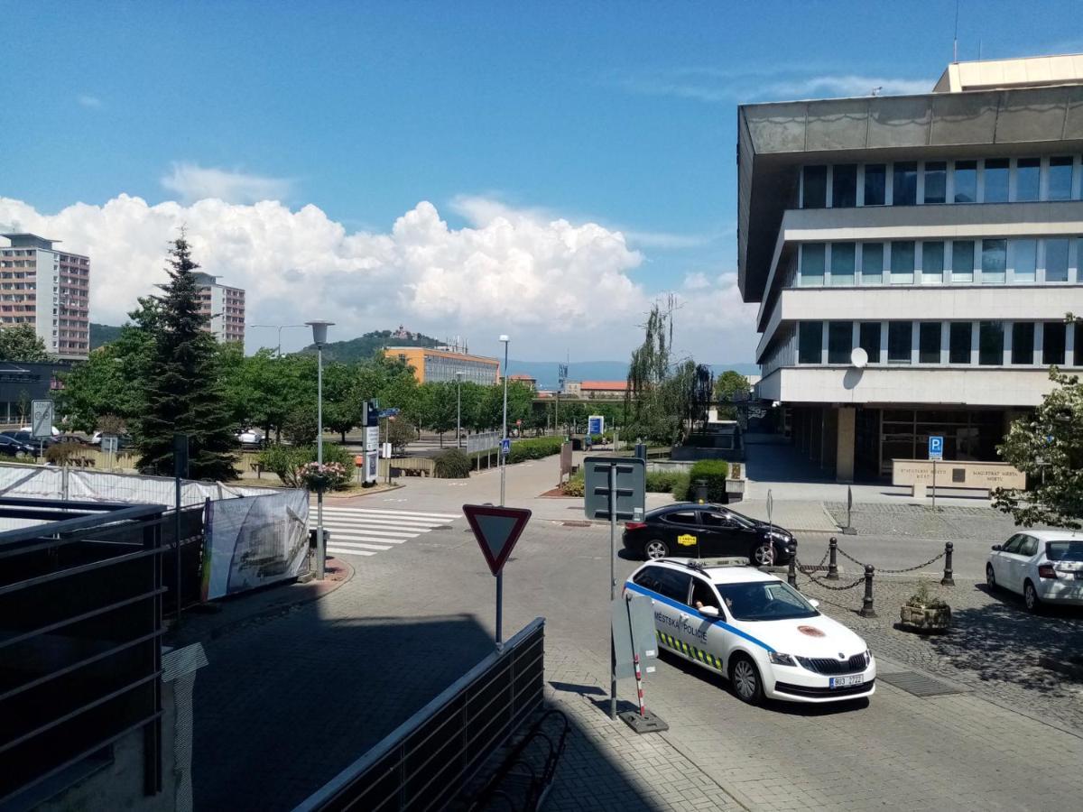 Apartment Odeon Most Εξωτερικό φωτογραφία